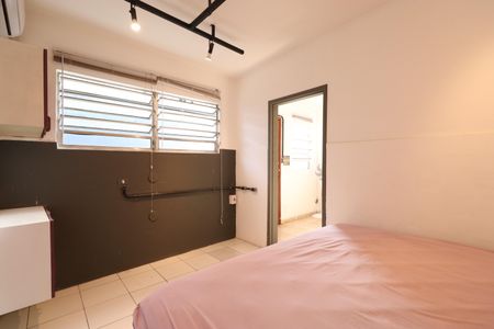 Casa à venda com 190m², 4 quartos e 2 vagasSuíte 2