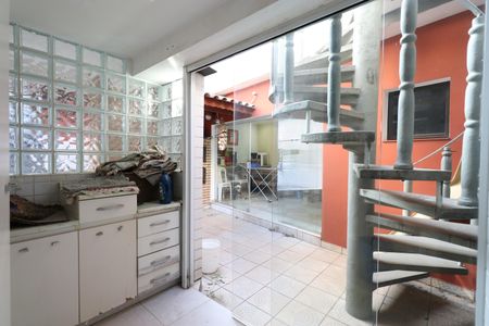 Casa à venda com 190m², 4 quartos e 2 vagasQuintal e área de serviço