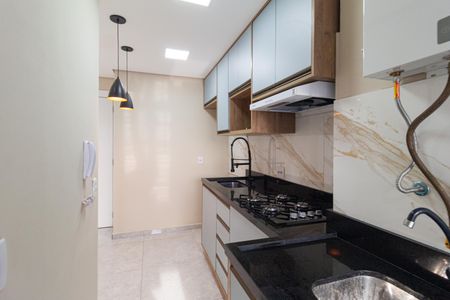 Apartamento para alugar com 51m², 2 quartos e 1 vaga Apartamento para alugar com 51m², 2 quartos e 1 vagaCozinha e área de serviço