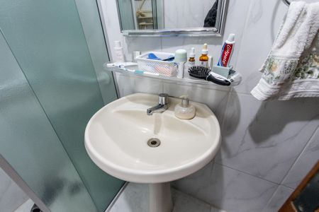 Apartamento à venda com 60m², 2 quartos e sem vagaBanheiro