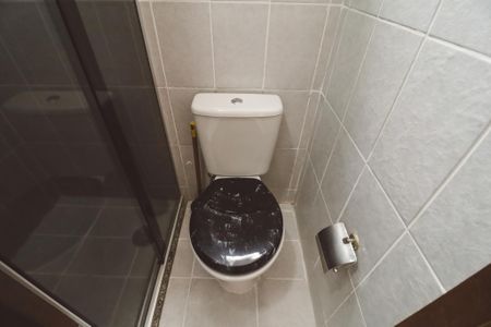 Apartamento para alugar com 53m², 2 quartos e 1 vaga Apartamento para alugar com 53m², 2 quartos e 1 vagaBanheiro da Suíte