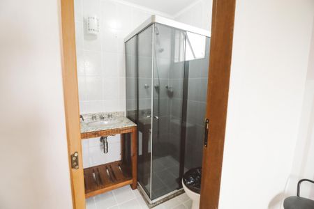 Apartamento para alugar com 53m², 2 quartos e 1 vaga Apartamento para alugar com 53m², 2 quartos e 1 vagaBanheiro da Suíte