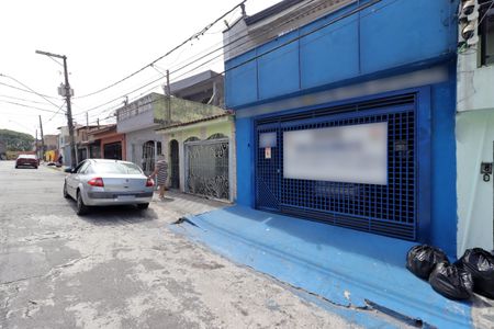 Casa para alugar com 300m², 3 quartos e 3 vagasFachada