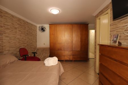 Casa para alugar com 300m², 3 quartos e 3 vagasSuíte