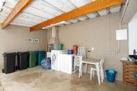 Apartamento para alugar com 61m², 2 quartos e sem vaga Apartamento para alugar com 61m², 2 quartos e sem vagaÁrea Comum - Churrasqueira