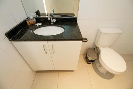 Apartamento para alugar com 61m², 2 quartos e sem vaga Apartamento para alugar com 61m², 2 quartos e sem vagaBanheiro
