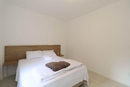 Quarto 1 de apartamento para alugar com 2 quartos, 61m² em Sumaré, São Paulo