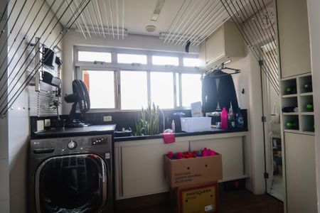 Apartamento para alugar com 281m², 3 quartos e 2 vagasLavanderia