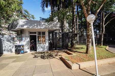 Apartamento para alugar com 281m², 3 quartos e 2 vagasPortaria