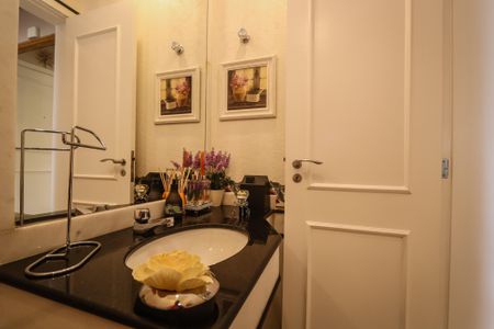 Apartamento para alugar com 281m², 3 quartos e 2 vagasLavabo