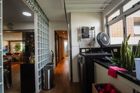 Apartamento para alugar com 281m², 3 quartos e 2 vagasLavanderia