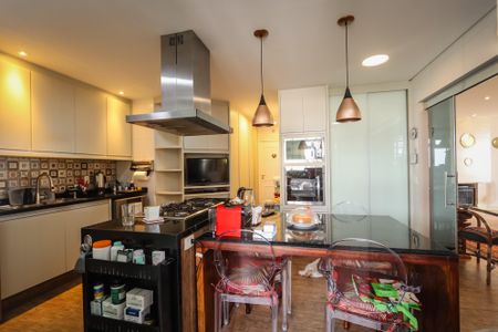 Apartamento para alugar com 281m², 3 quartos e 2 vagasCozinha