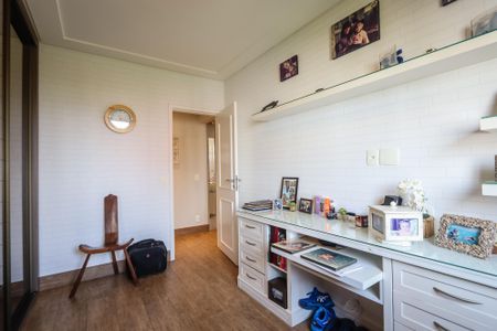 Apartamento para alugar com 281m², 3 quartos e 2 vagasQuarto 2