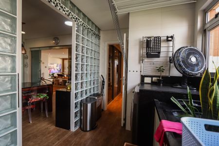 Apartamento para alugar com 281m², 3 quartos e 2 vagasLavanderia