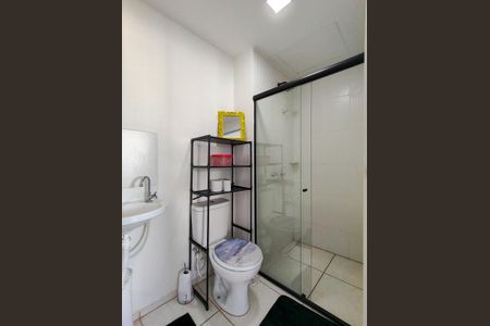 Apartamento para alugar com 46m², 2 quartos e sem vaga Apartamento para alugar com 46m², 2 quartos e sem vagaBanheiro Corredor