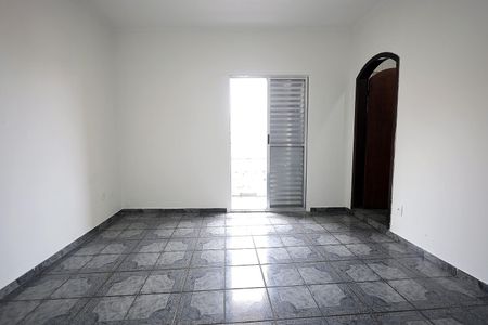 Casa para alugar com 190m², 2 quartos e 5 vagas Casa para alugar com 190m², 2 quartos e 5 vagasQuarto Suíte