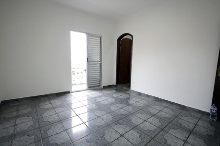 Casa para alugar com 190m², 2 quartos e 5 vagas Casa para alugar com 190m², 2 quartos e 5 vagasQuarto Suíte
