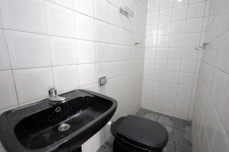 Casa para alugar com 190m², 2 quartos e 5 vagas Casa para alugar com 190m², 2 quartos e 5 vagasBanheiro Quarto Suíte