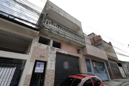 Casa para alugar com 190m², 2 quartos e 5 vagas Casa para alugar com 190m², 2 quartos e 5 vagasFachada