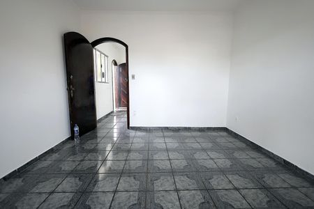 Casa para alugar com 190m², 2 quartos e 5 vagas Casa para alugar com 190m², 2 quartos e 5 vagasQuarto Suíte