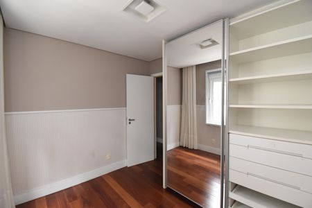 Apartamento para alugar com 106m², 3 quartos e 2 vagasQuarto 3