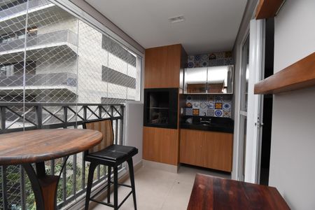 Apartamento para alugar com 106m², 3 quartos e 2 vagasVaranda