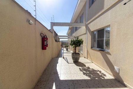 Casa de condomínio à venda com 77m², 3 quartos e 2 vagas Casa de condomínio à venda com 77m², 3 quartos e 2 vagasHall de entrada