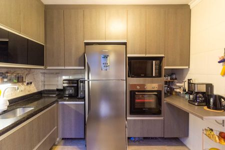 Casa de condomínio à venda com 77m², 3 quartos e 2 vagas Casa de condomínio à venda com 77m², 3 quartos e 2 vagasCozinha