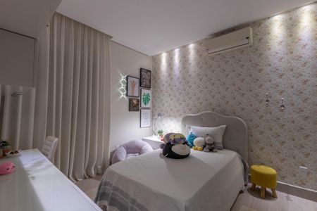 Casa à venda com 430m², 4 quartos e 6 vagasSuíte 2