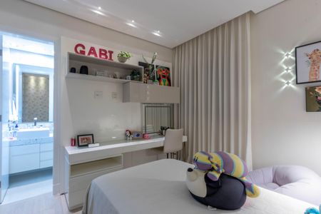 Casa à venda com 430m², 4 quartos e 6 vagasSuíte 2