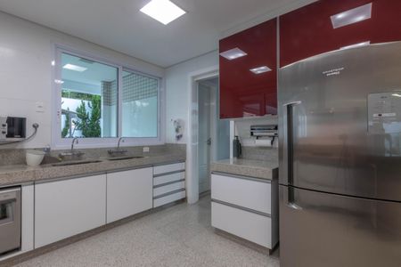 Casa à venda com 430m², 4 quartos e 6 vagasCozinha