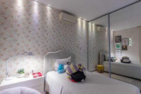 Casa à venda com 430m², 4 quartos e 6 vagasSuíte 2