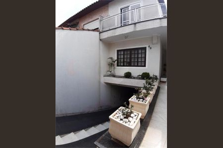 Casa à venda com 154m², 3 quartos e 4 vagas