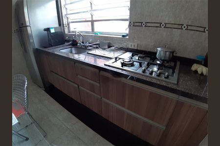 Casa à venda com 154m², 3 quartos e 4 vagas