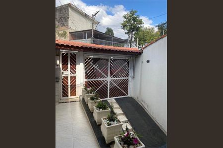 Casa à venda com 154m², 3 quartos e 4 vagas