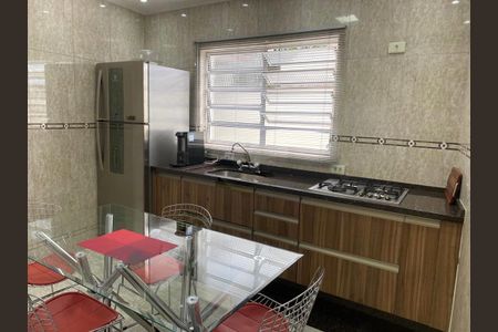 Casa à venda com 154m², 3 quartos e 4 vagas