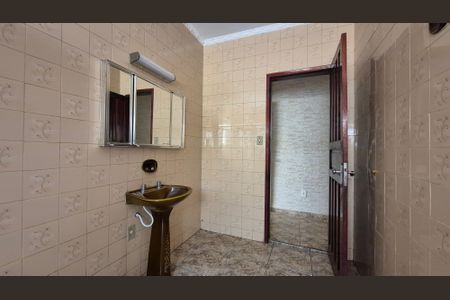 Casa para alugar com 150m², 3 quartos e sem vagaBanheiro 