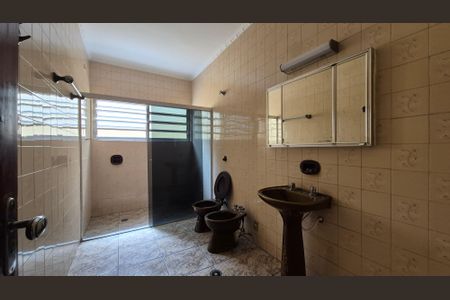 Casa para alugar com 150m², 3 quartos e sem vagaBanheiro 