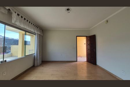 Casa para alugar com 150m², 3 quartos e sem vagaSala 