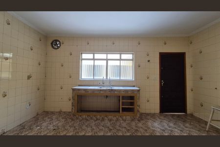 Casa para alugar com 150m², 3 quartos e sem vagaCozinha 