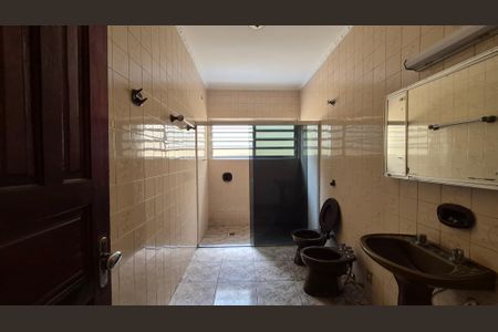 Casa para alugar com 150m², 3 quartos e sem vagaBanheiro 