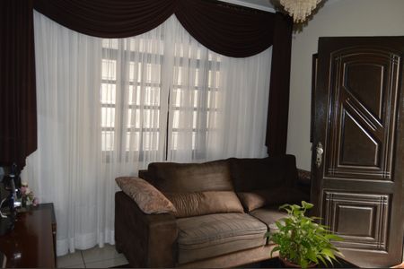 Sala de casa à venda com 3 quartos, 130m² em Jd. Bela Vista, Osasco