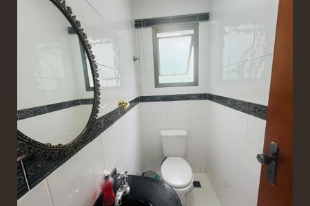 Casa à venda com 286m², 3 quartos e 5 vagasBanheiro