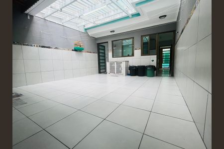 Casa à venda com 286m², 3 quartos e 5 vagasÁrea externa