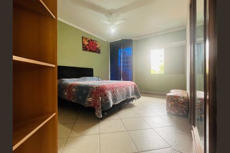 Casa à venda com 286m², 3 quartos e 5 vagasQuarto