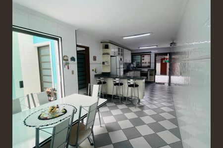 Casa à venda com 286m², 3 quartos e 5 vagasCozinha
