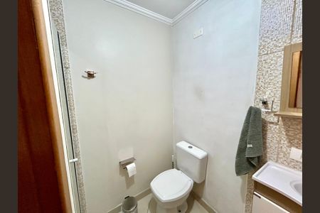 Casa à venda com 151m², 3 quartos e 2 vagasBanheiro 2