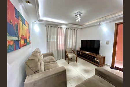 Casa à venda com 151m², 3 quartos e 2 vagasSala