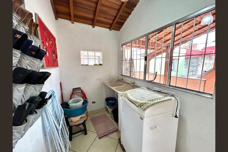 Casa à venda com 151m², 3 quartos e 2 vagasÁrea de Serviço