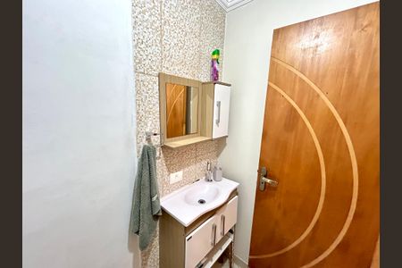 Casa à venda com 151m², 3 quartos e 2 vagasBanheiro 2